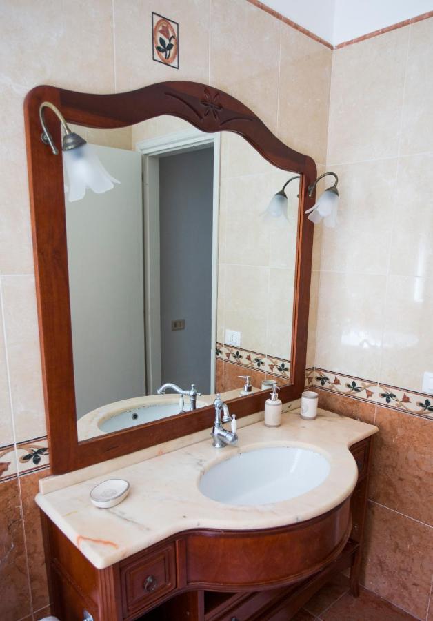 جيلا B&B La Fenice المظهر الخارجي الصورة